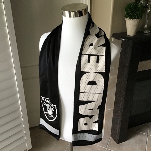 Raiders Football NFL Scarf PRO*FAN*ITY by LITTLEARTH Fleece Zip Pocket Vintage - Picture 1 of 16